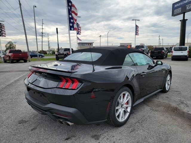 2024 Ford Mustang GT Premium Convertible photo 4