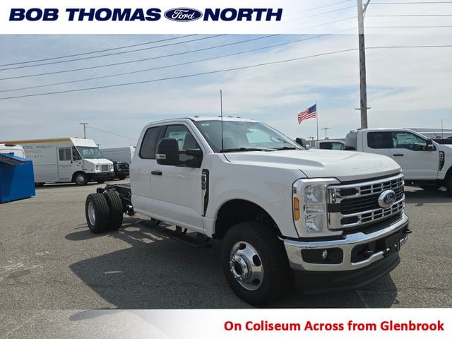 2026 Ford F-350 Chassis Chassis 