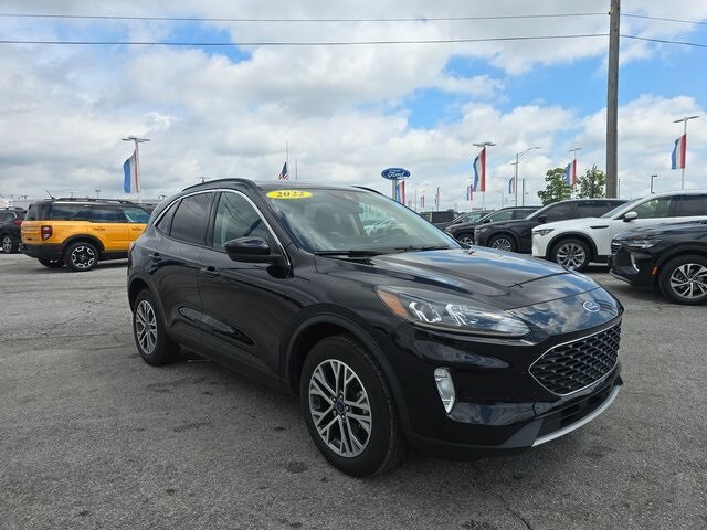 2022 Ford Escape SEL photo 2