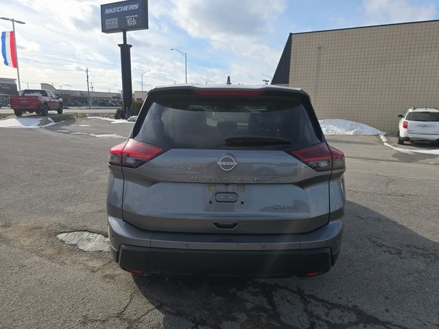 2024 Nissan Rogue SV photo 4