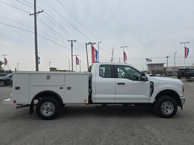 2024 Ford F-250 XL photo 3