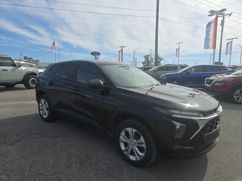 Used 2024 Chevrolet Trax LS SUV