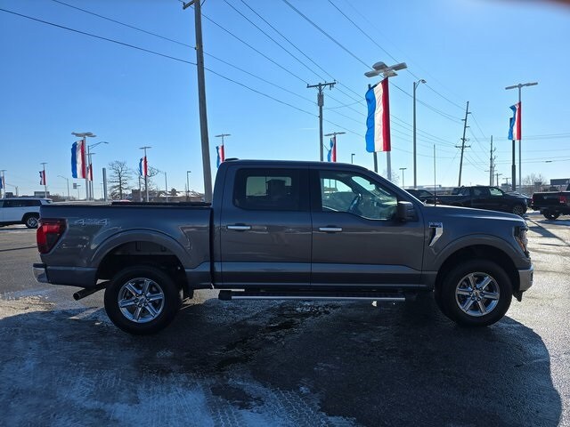 2024 Ford F-150 XLT photo 3