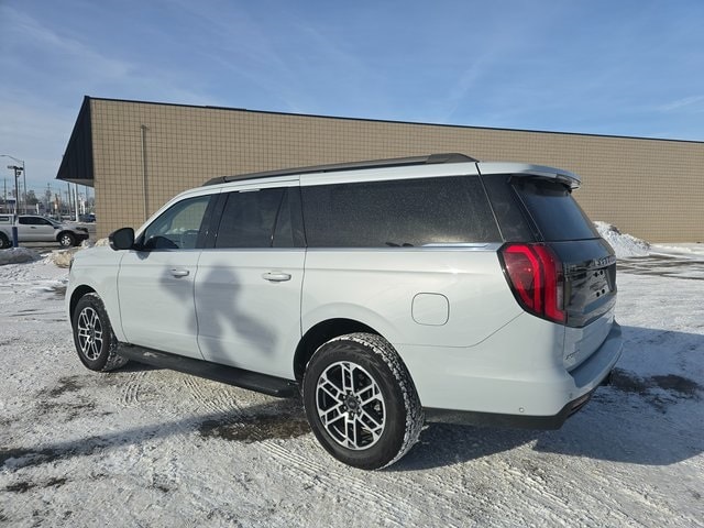 2025 Ford Expedition MAX photo 4