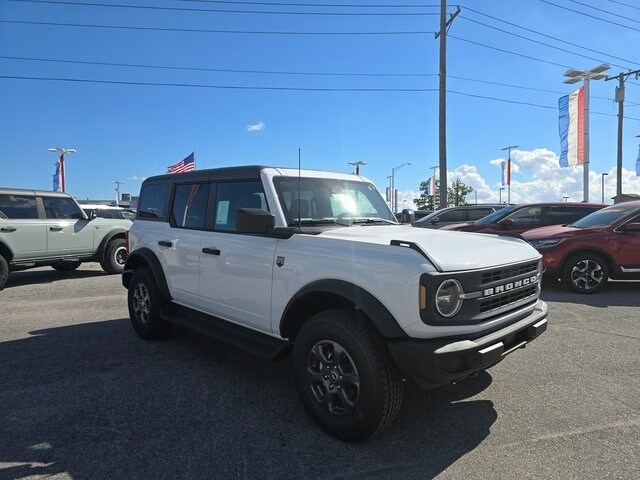 2025 Ford Bronco Big Bend photo 2