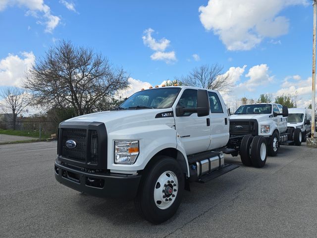 2027 Ford F-650's photo
