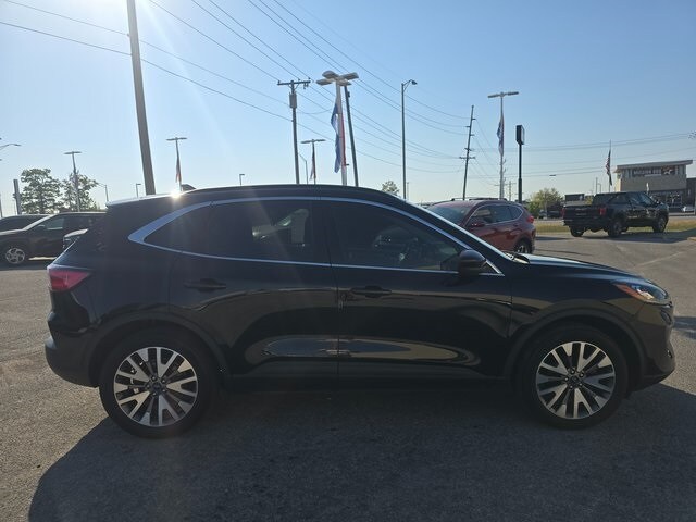 2022 Ford Escape Hybrid Titanium photo 3