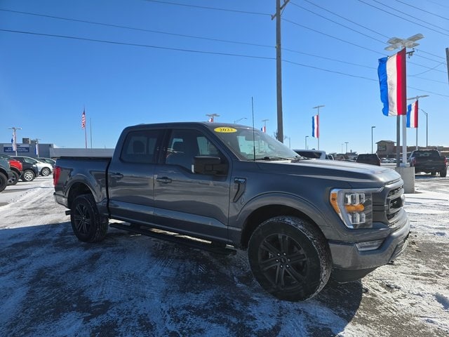 2022 Ford F-150 XLT photo 2