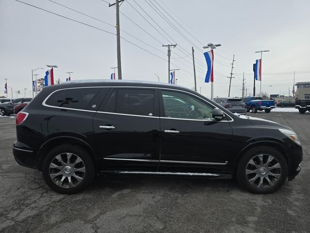 2017 Buick Enclave Leather photo 3