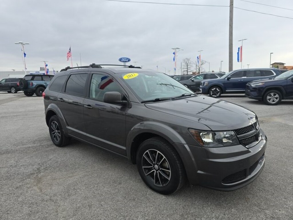 Used 2017 Dodge Journey SE SUV