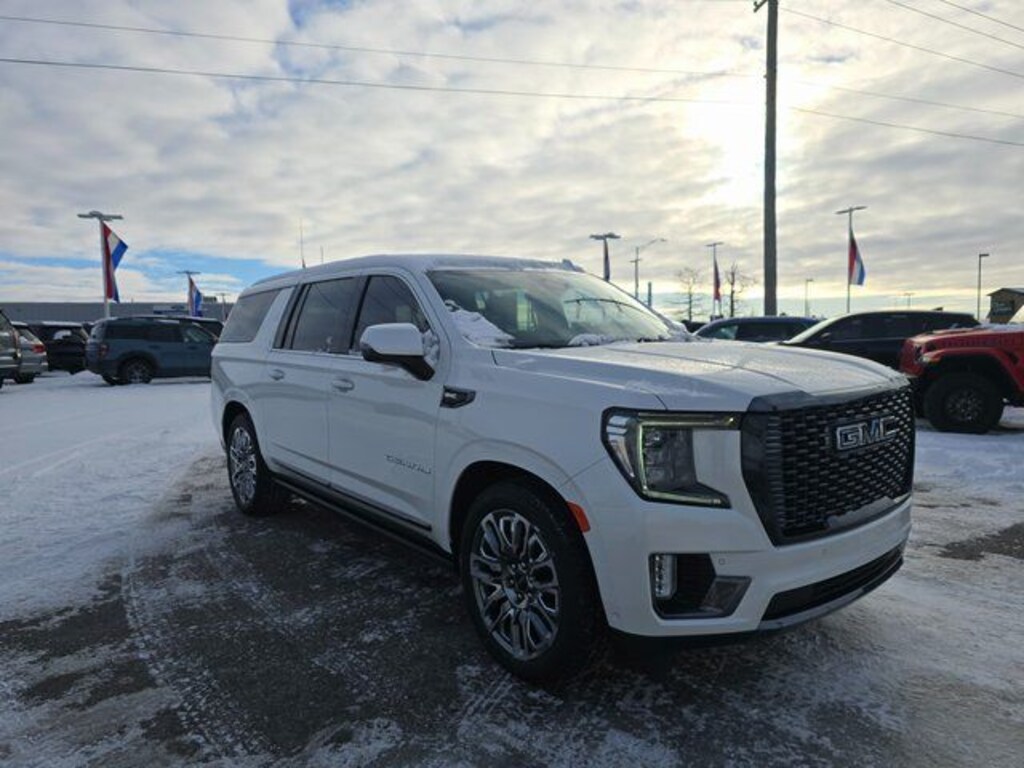 Used 2023 GMC Yukon XL Denali Ultimate SUV