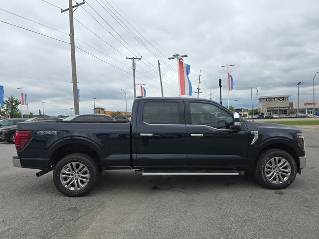2024 Ford F-150 Lariat photo 2