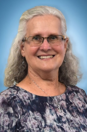 Staff member Paula Smith from ID_4a2e64f57e06
