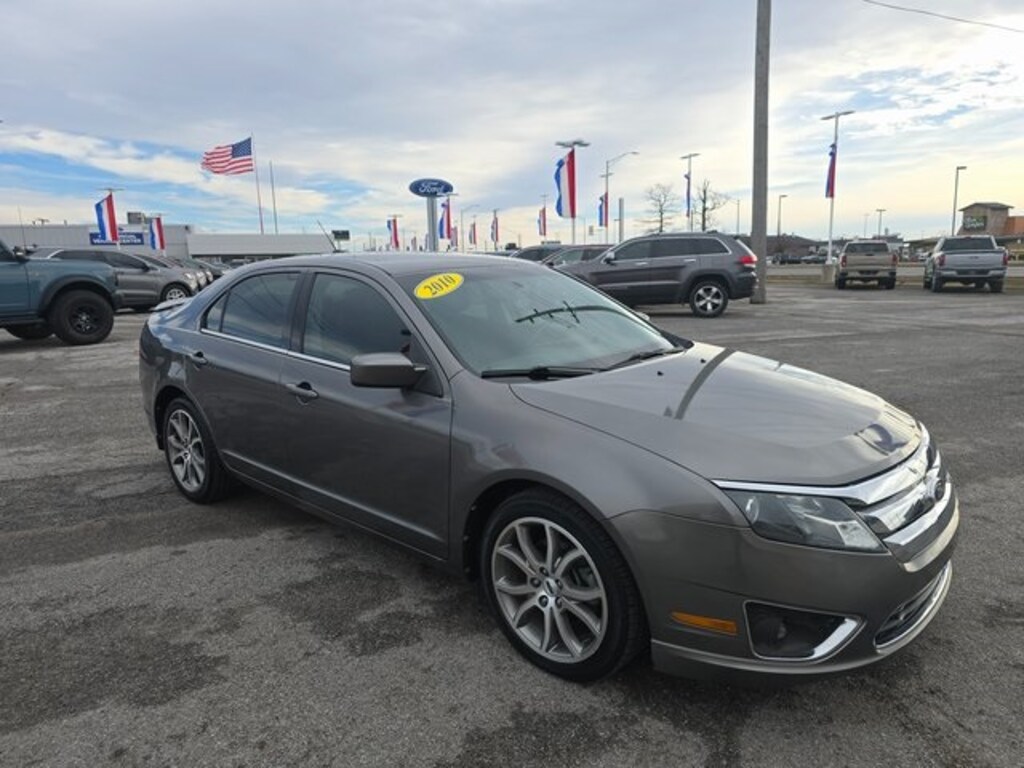 Used 2010 Ford Fusion SE Sedan