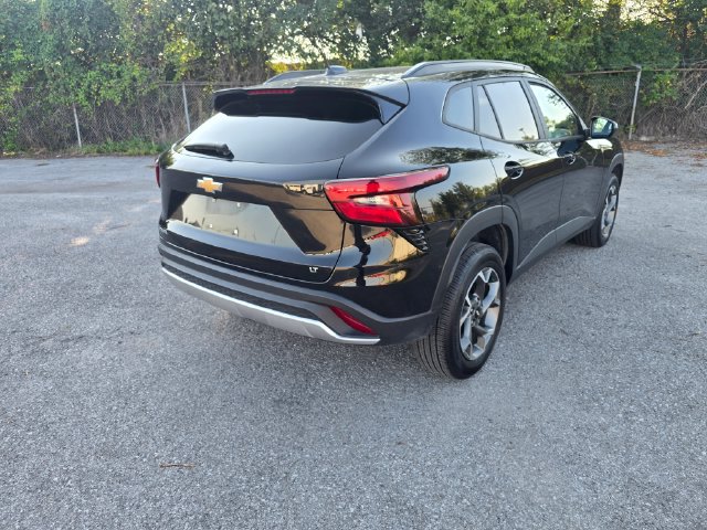 Used 2025 Chevrolet Trax LT SUV