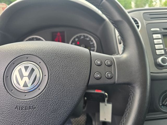 2009 Volkswagen Tiguan SE - Photo 23