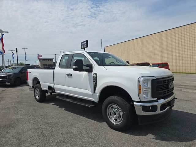 2026 Ford F-250 XL 4x4 SuperCab 8' Box's photo