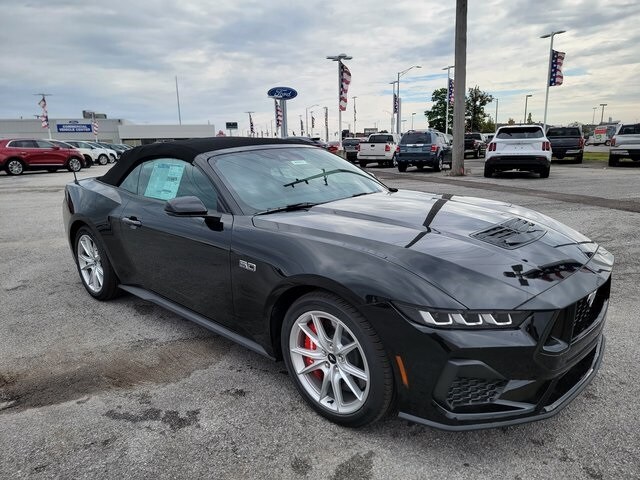 2024 Ford Mustang GT Premium Convertible photo 2