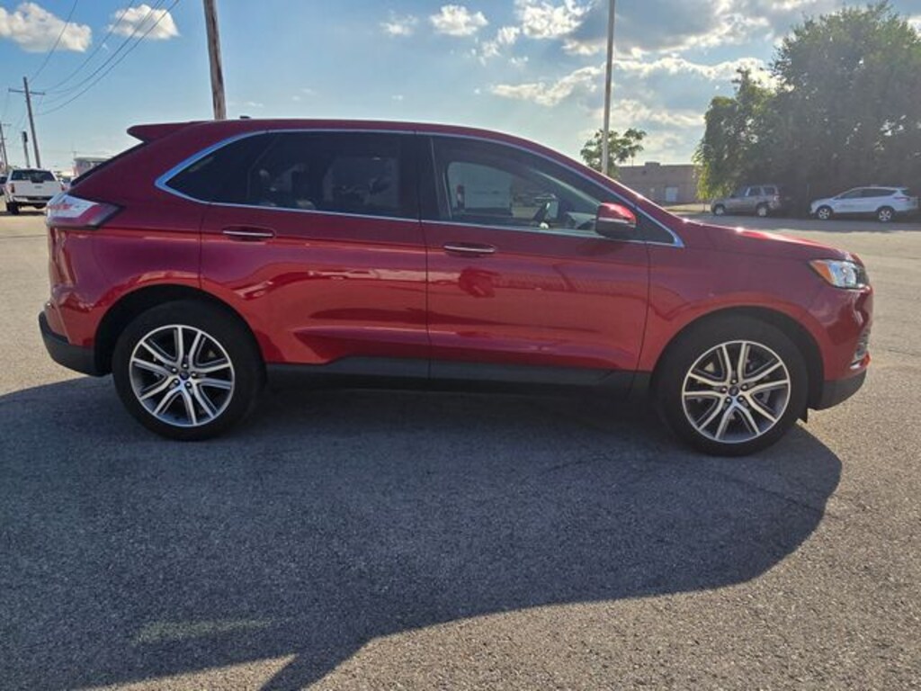 Used 2022 Ford Edge Titanium SUV
