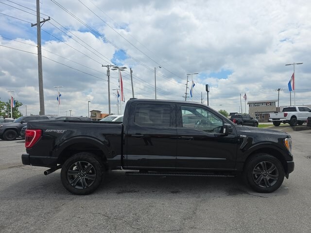 2022 Ford F-150 XLT photo 3