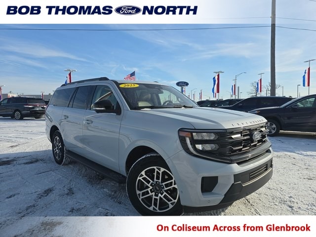 2025 Ford Expedition Active's photo