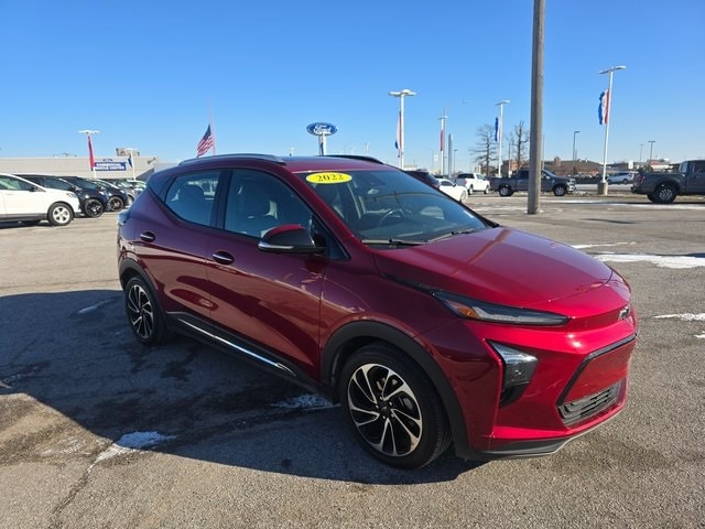 Used 2022 Chevrolet Bolt EUV Premier with VIN 1G1FZ6S08N4121819 for sale in Fort Wayne, IN