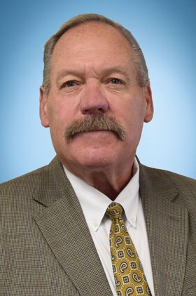 Staff member Mike Trump from ID_9fd07c8b366d