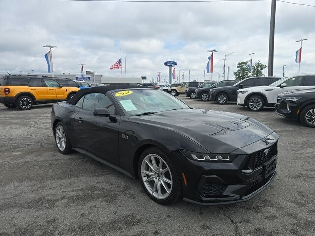 2024 Ford Mustang GT Premium Convertible photo 2