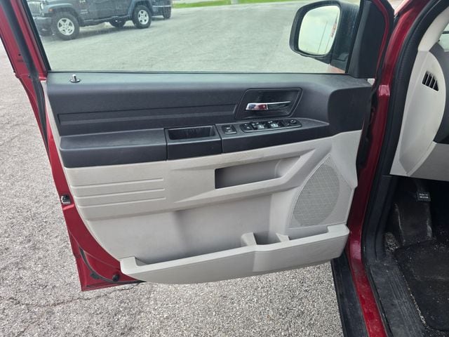 2008 Dodge Grand Caravan SE - Photo 9