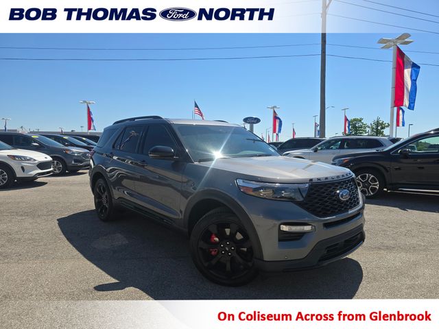 2023 Ford Explorer ST 4WD's photo