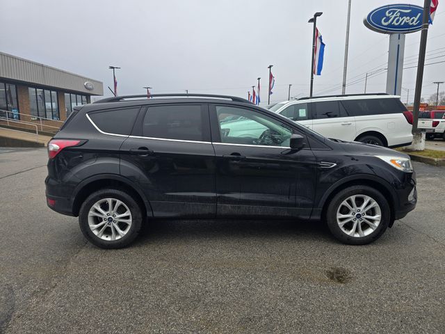 2018 Ford Escape SEL photo 2