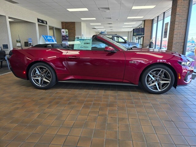 2025 Ford Mustang GT Premium Convertible photo 2