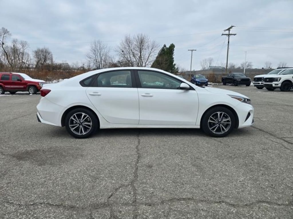 Used 2023 Kia Forte LXS Sedan