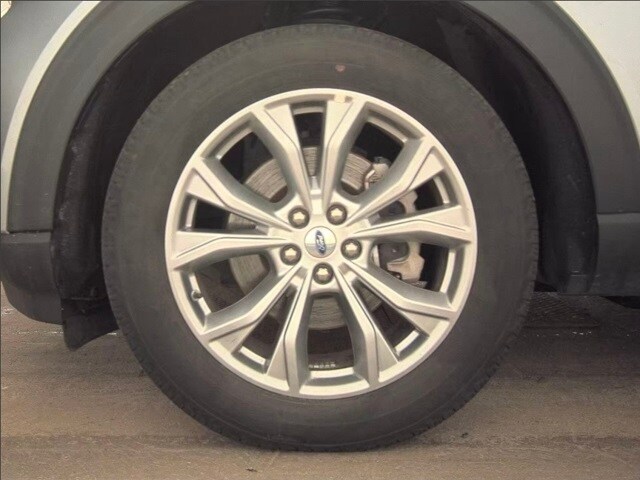 2024 Ford Explorer Limited photo 4