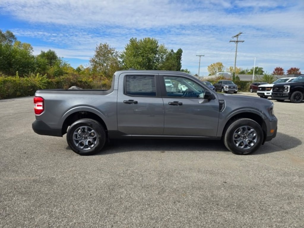 New 2025 Ford Maverick XLT Truck