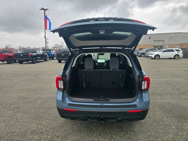 2026 Ford Explorer Active - Photo 13