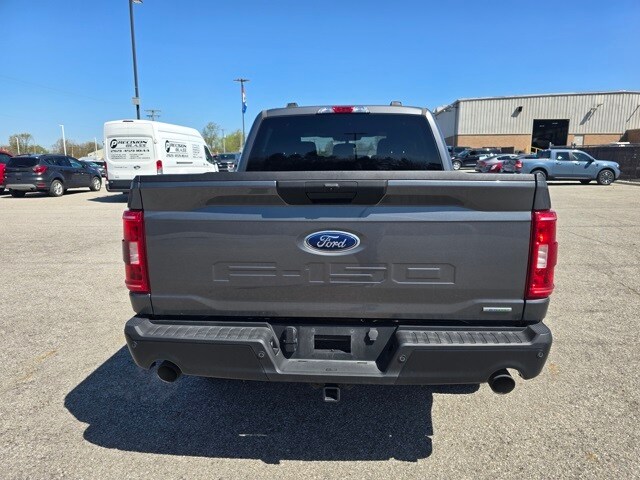 2023 Ford F-150 XL photo 4