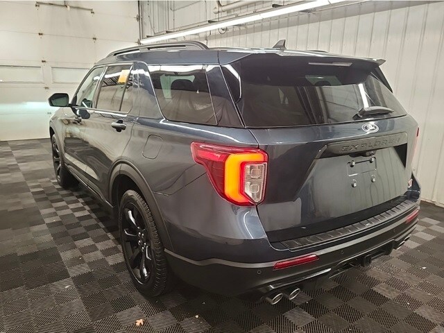 2023 Ford Explorer ST photo 3