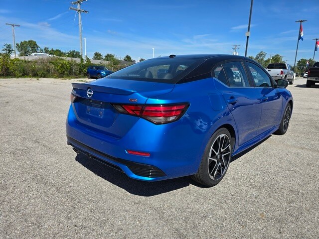 2024 Nissan Sentra SR photo 3