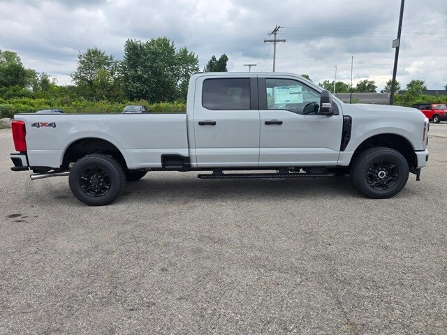 2026 Ford F-250 XL photo 2
