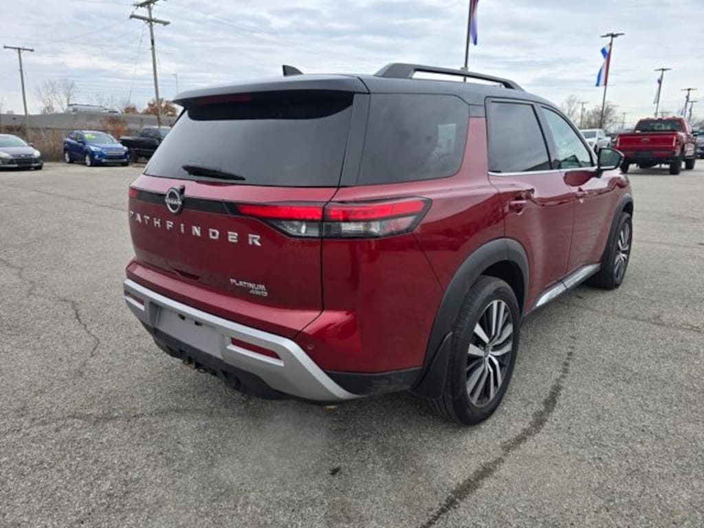 Used 2022 Nissan Pathfinder Platinum SUV