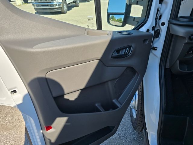 2025 Ford Transit Van Base - Photo 13