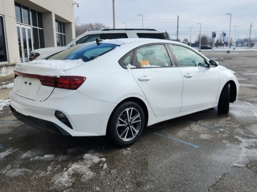 Used 2023 Kia Forte LXS Sedan