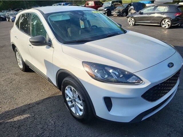 2022 Ford Escape SE photo 4