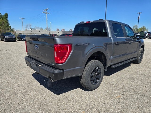 2023 Ford F-150 XL photo 3