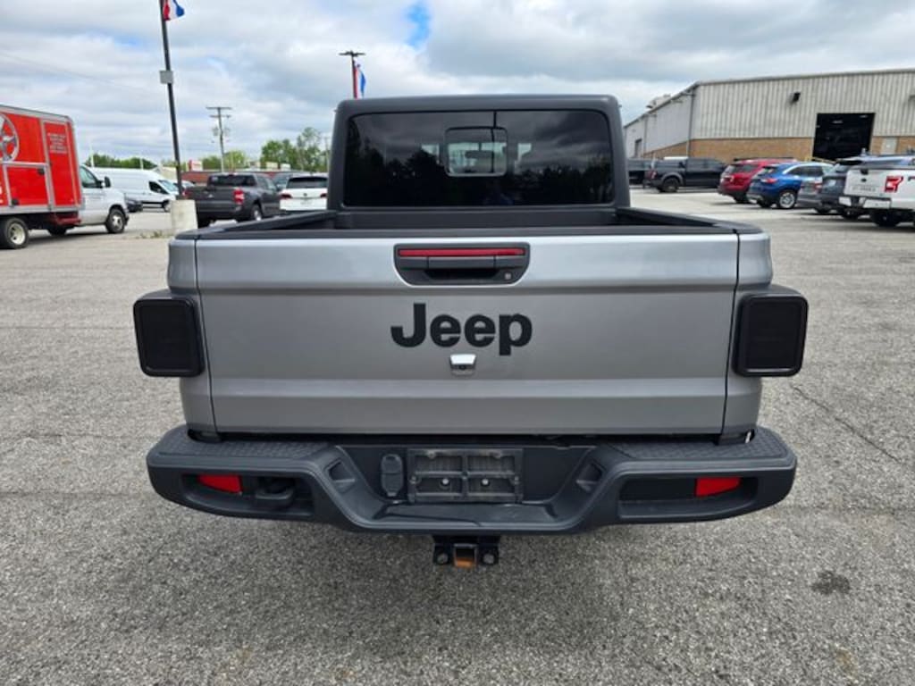 Used 2020 Jeep Gladiator Sport Truck