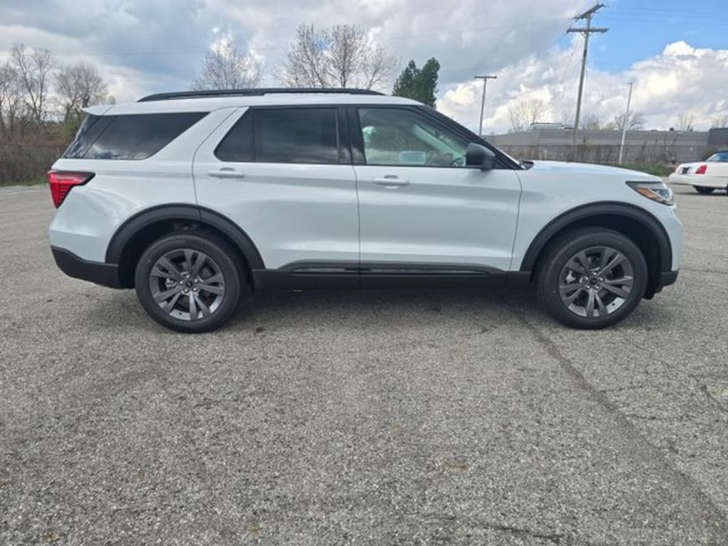 New 2026 Ford Explorer Active SUV