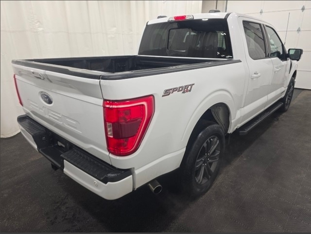 2023 Ford F-150 XLT photo 2