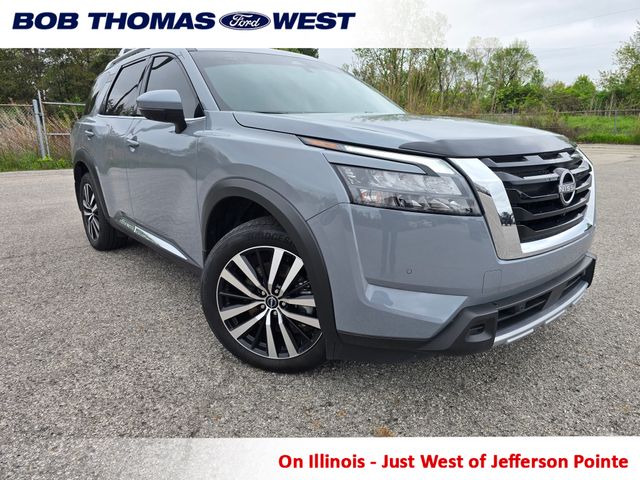 2025 Nissan Pathfinder Platinum 4WD's photo
