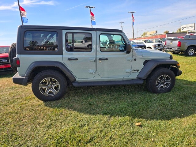 2023 Jeep Wrangler Sport S photo 2